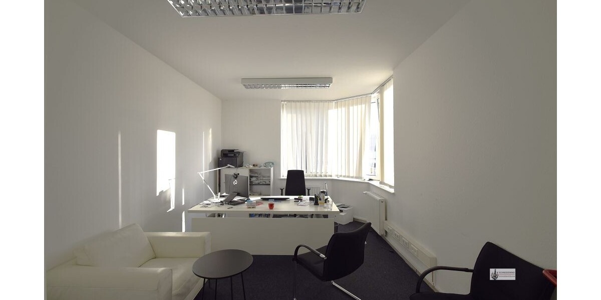 Gewerbefläche TOP-Lage an der B6 2 Hallen mit je ca. 600 m² 1 Halle mit ca. 150 m² + Büro 300 m² - Gewerbeobjekt Weyhe | Angebot:25181992