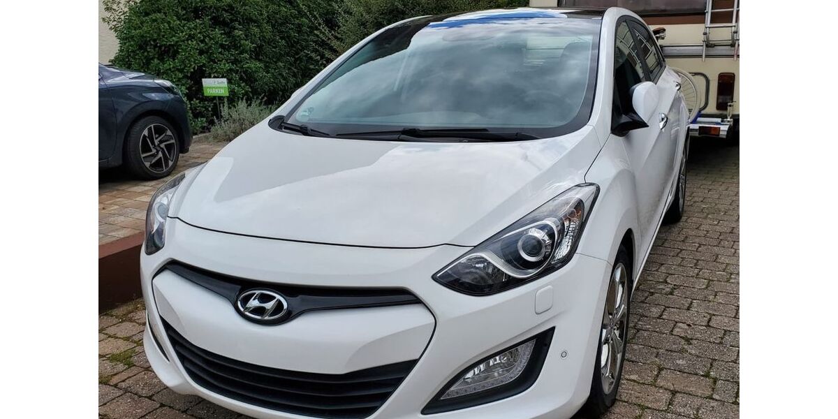 Hyundai i30 88.300 km 6.800 &euro; Bornheim 76879