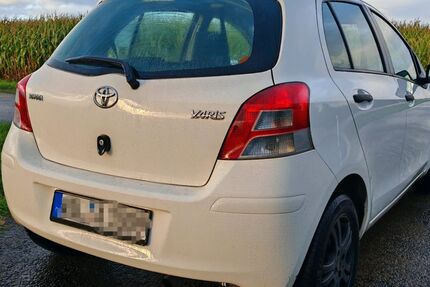 Toyota Yaris 163.500 km 2.600 € Binsfeld 54518