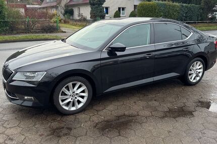 Skoda Superb 149.000 km 14.500 &euro; Stelle 21435