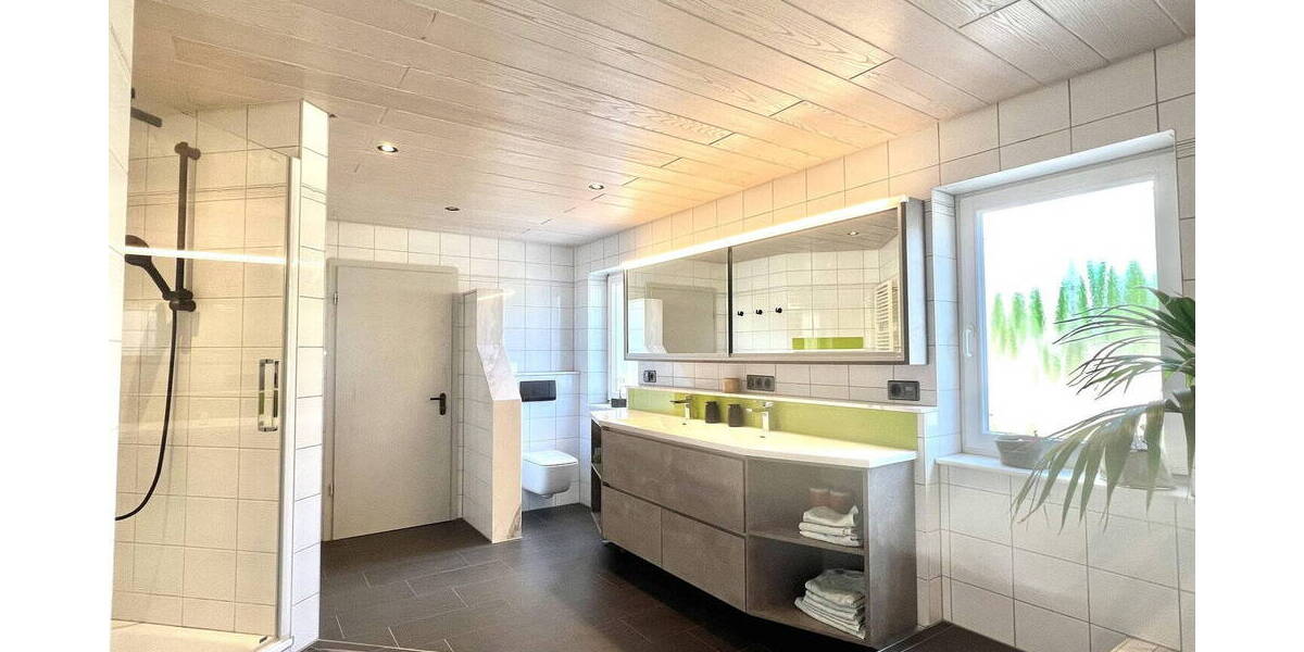 Einfamilienhaus Schweinfurt Nordöstlicher Stadtteil - 9 Zimmer, 188 m&sup2;, 749.000&euro; | Angebot:26148778