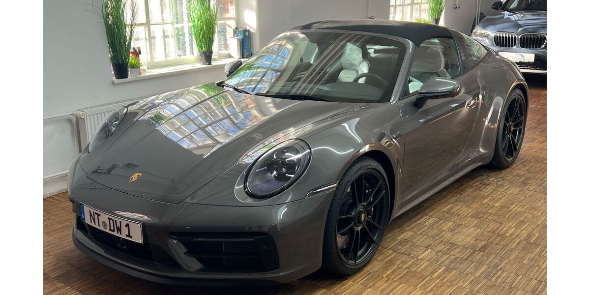 Porsche 992 6.900 km 189.900 &euro; Frickenhausen 72636