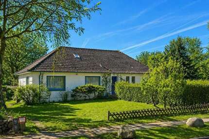 Haus Wyk - 8 Zimmer, 215 m&sup2;, 630.000&euro; | Angebot:26316145