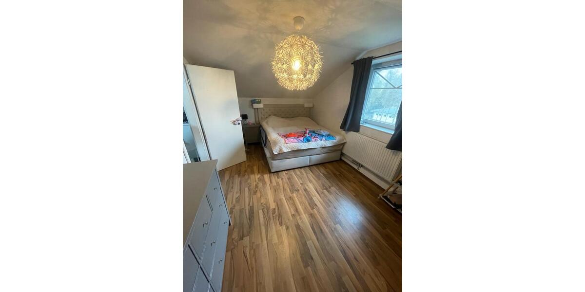 Maisonettenwohnung Delmenhorst - 3 Zimmer, 107 m&sup2;, 1.000&euro; | Angebot:26040393
