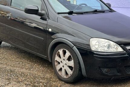 Opel Corsa 147.000 km 998 &euro; mannheim 68199