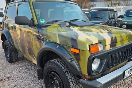 Lada Taiga 100.000 km 8.500 &euro; Waltershausen 99880