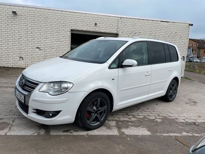 VW Touran 196.000 km 3.990 € Neustadt am Rübenberge bei Hannover 31535