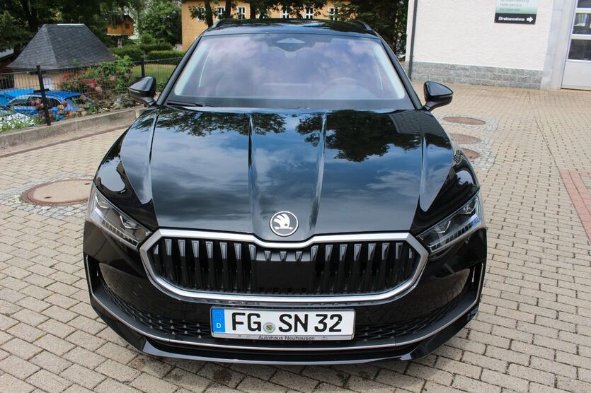 Skoda Superb 3.490 km 42.990 € Neuhausen 09544