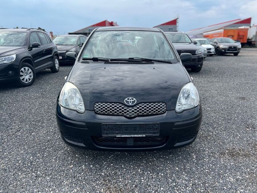 Toyota Yaris 228.141 km 2.350 € Nürnberg 90425