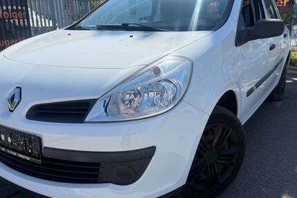 Renault Clio 77.000 km 2.990 &euro; MÖGLINGEN 71696