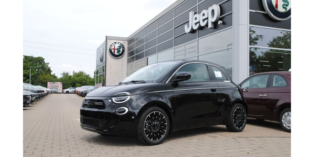 Fiat 500e 17.156 km 23.990 &euro; Würzburg 97076