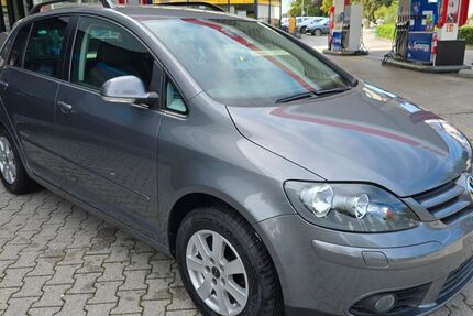 VW Golf 78.000 km 5.950 € Garching 85748