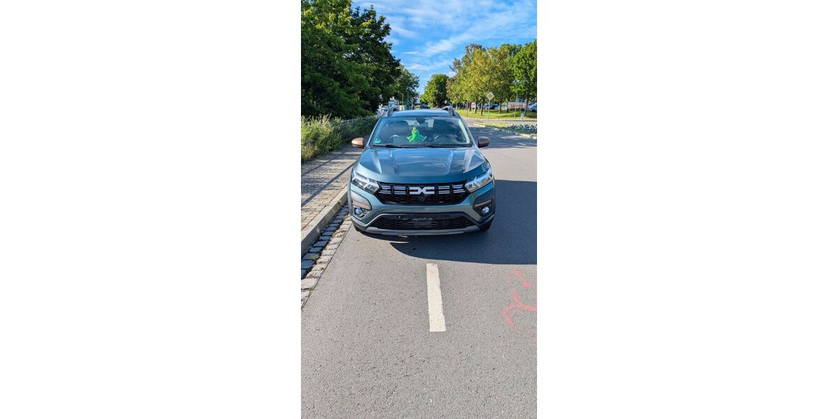 Dacia Sandero 1.680 km 17.500 &euro; Erfurt 99086