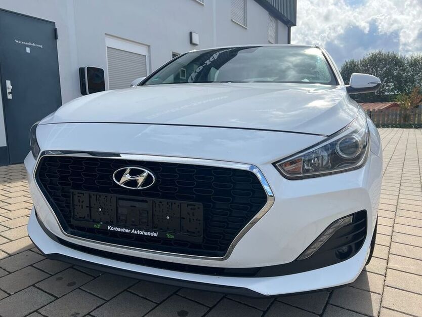 i30
