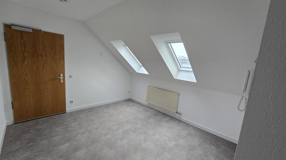 Dachgeschoßwohnung Adorf/Vogtland Vogtland - 3 Zimmer, 89 m&sup2;, 450&euro; | Angebot:24015042