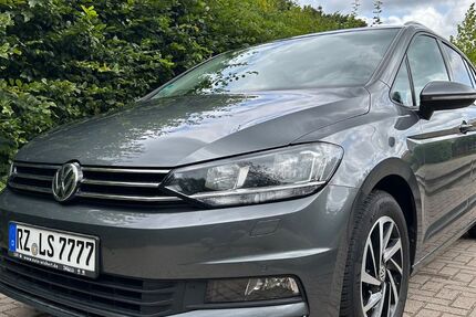 VW Touran 129.640 km 14.399 &euro; Aumühle 21521