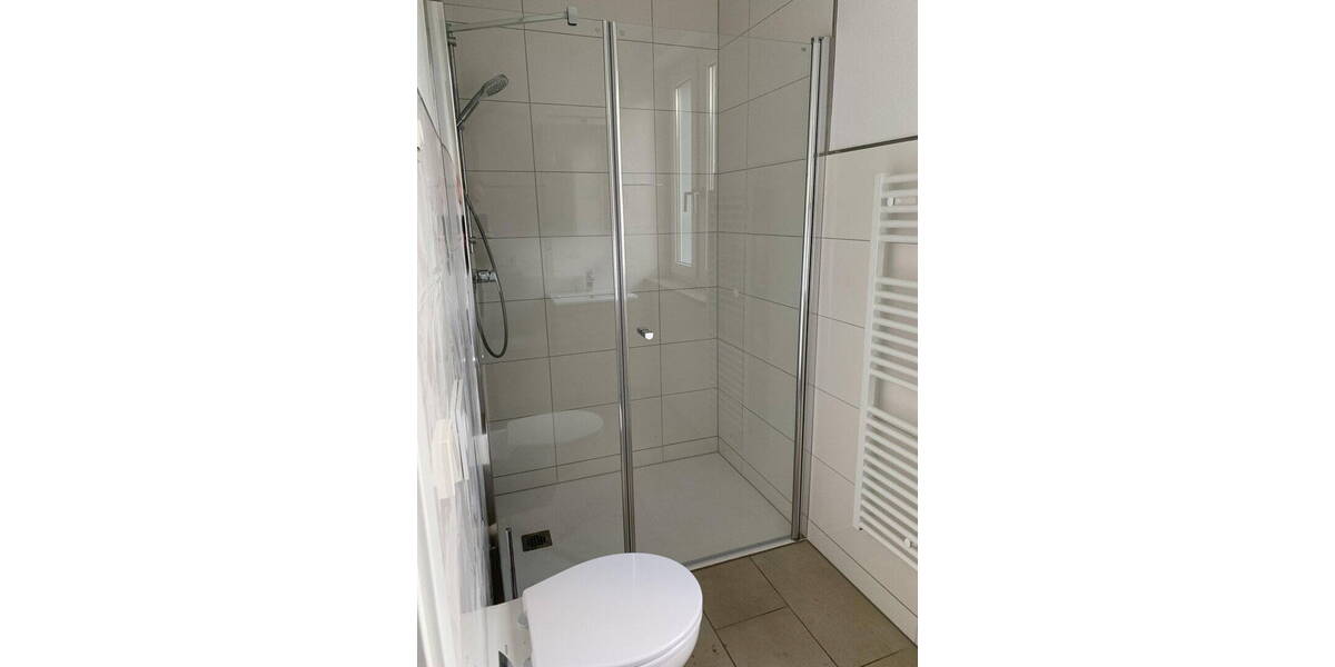 Reihenmittelhaus Gotha - 6 Zimmer, 170 m&sup2;, 1.800&euro; | Angebot:26750400