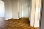 Erstbezug! Lichtdurchflutete DG-Wohnung mit ca. 93?m² Grundfläche, Balkon, Aufzug, TG STP