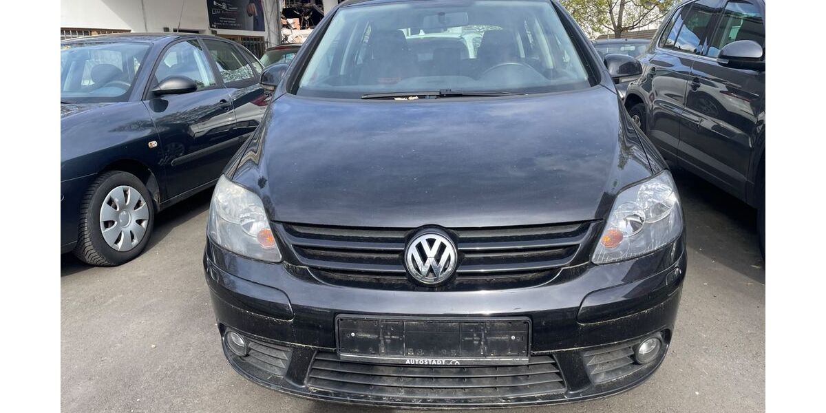 VW Golf 213.000 km 1.499 &euro; Kassel 34125
