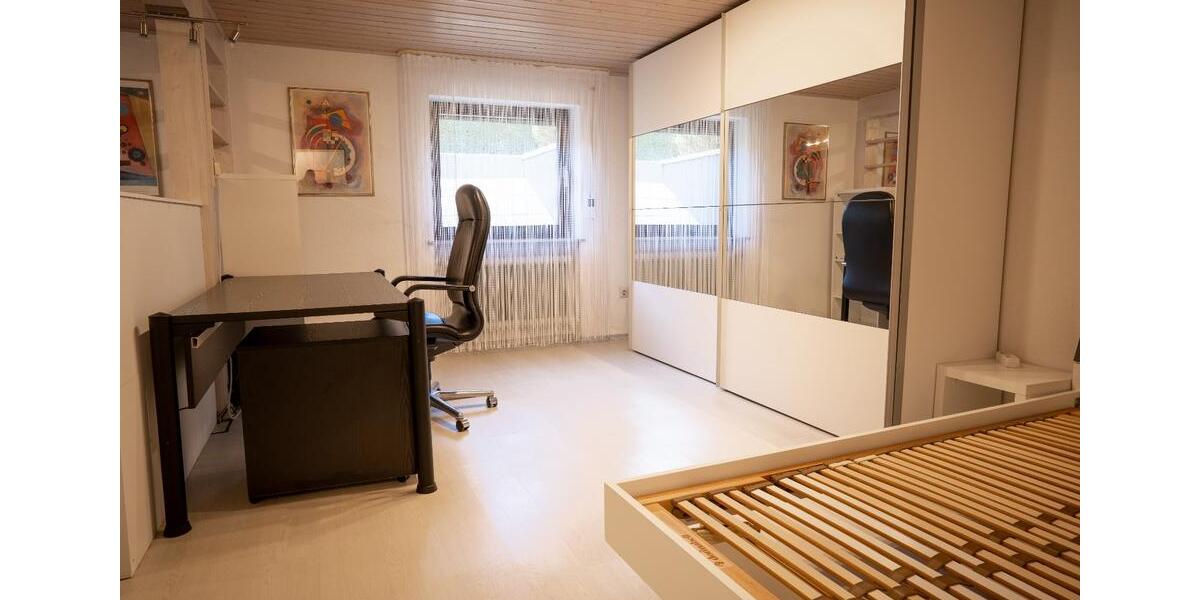 Moderne, voll möblierte 2-Zimmer-Wohnung mit Gartenmitbenutzung 2 zimmer