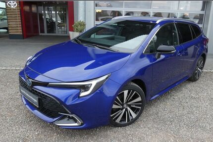 Toyota Corolla 8.500 km 32.400 &euro; Warmsen 31606