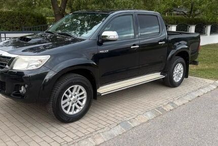 Toyota Hilux 147.000 km 15.500 &euro; Hamburg 22609