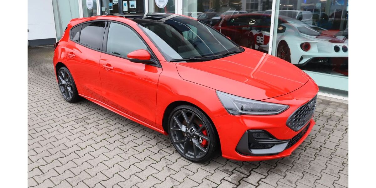 Ford Focus 7.350 km 35.080 &euro; Cham 93413