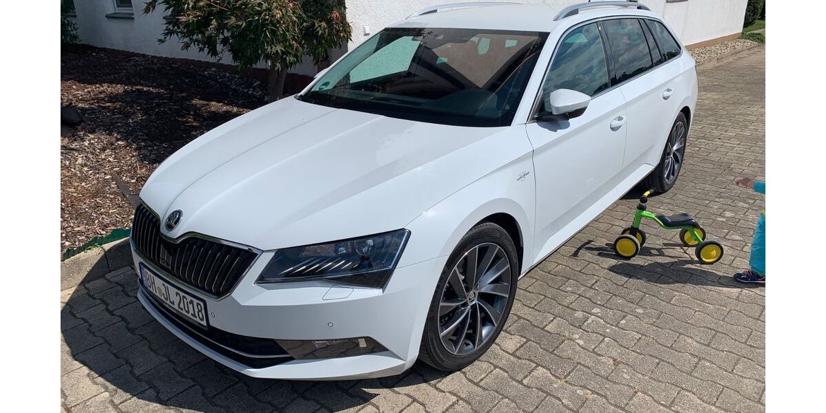Skoda Superb 153.500 km 15.900 &euro; Iffezheim 76473