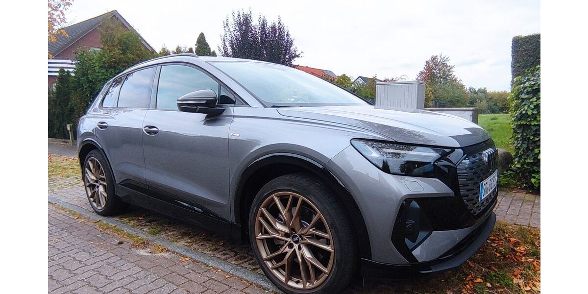 Audi Q4 e-tron 16.000 km 38.900 € Wolfsburg 38446