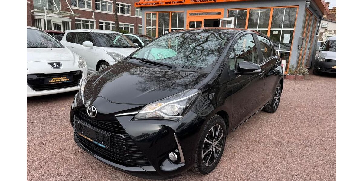 Toyota Yaris 25.200 km 14.490 &euro; Magdeburg 39124