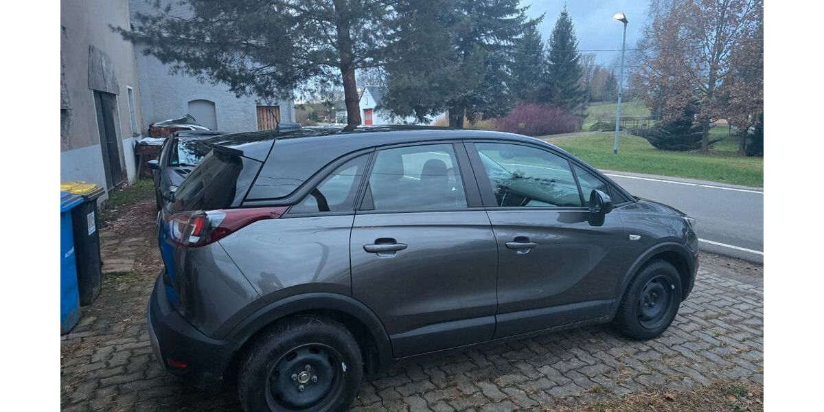 Opel Crossland (X) 101.000 km 10.900 &euro; Mulda 09619