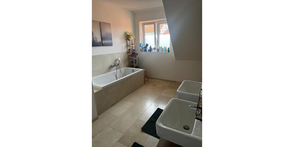 Mehrfamilienhaus, Wohnhaus Lehre - 5 Zimmer, 190 m&sup2;, 1.820&euro; | Angebot:24564553