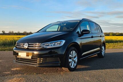 VW Touran 151.000 km 14.200 &euro; Zeithain 01619