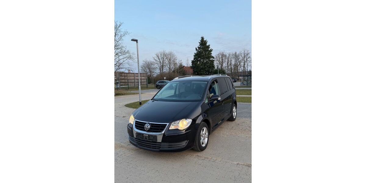 VW Touran 307.000 km 3.650 &euro; parchim 19370
