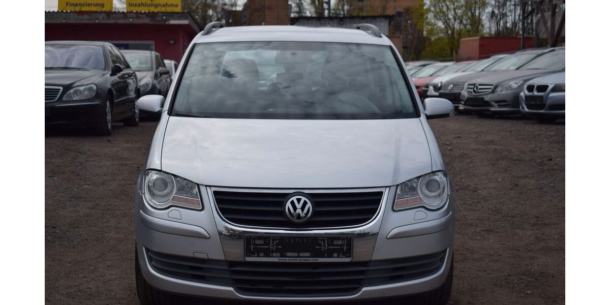 VW Touran 205.000 km 3.399 &euro; Berlin 13597