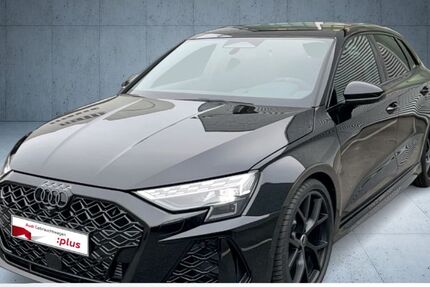 Audi RS3 9.900 km 64.870 &euro; Regensburg 93059