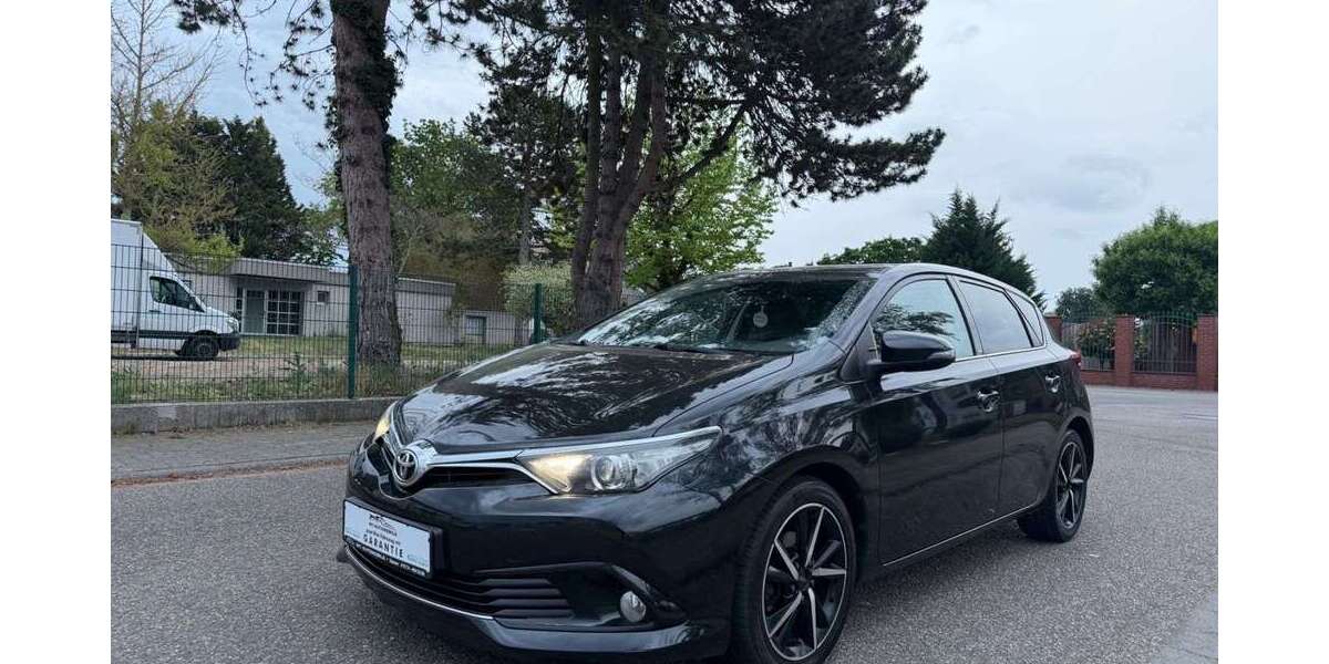 Toyota Auris 144.000 km 8.999 &euro; Speyer 67346