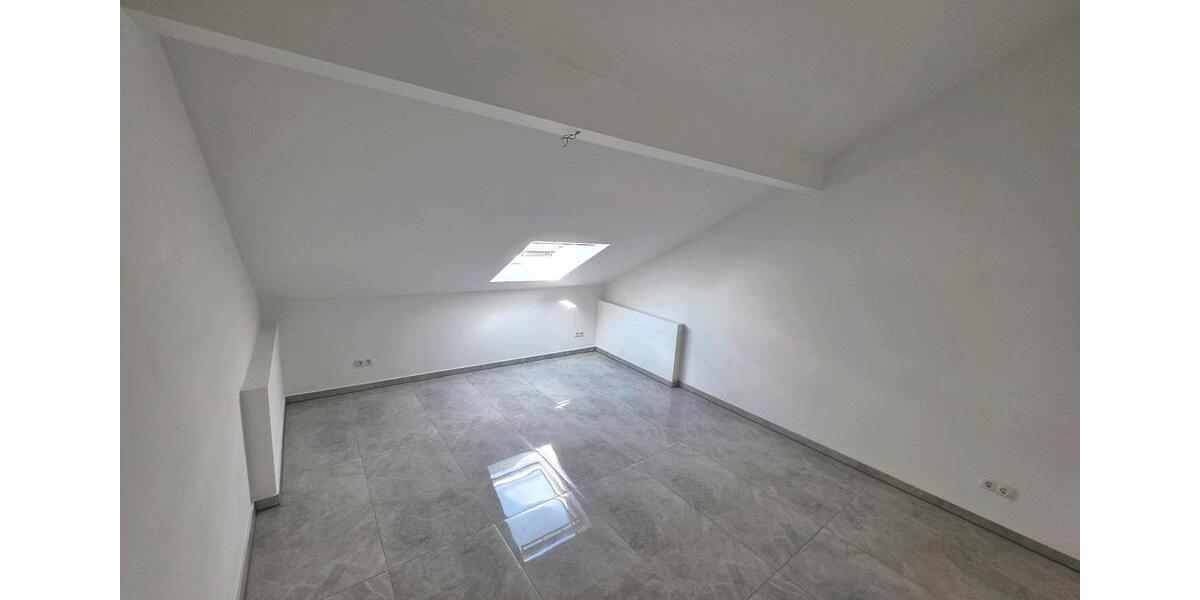 Dachgeschoßwohnung Neustadt an der Weinstraße - 2 Zimmer, 60 m&sup2;, 660&euro; | Angebot:26399629