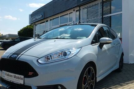 Ford Fiesta 82.953 km 10.990 &euro; Aschersleben 06449