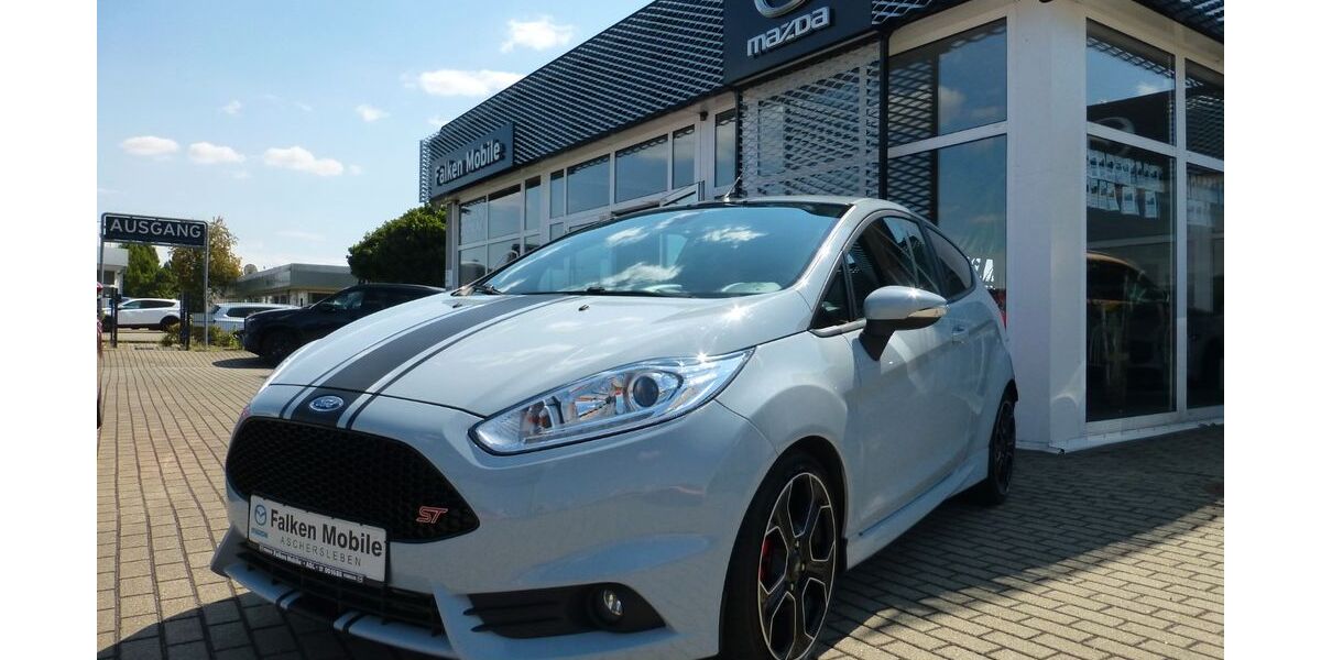 Ford Fiesta 82.953 km 10.990 &euro; Aschersleben 06449
