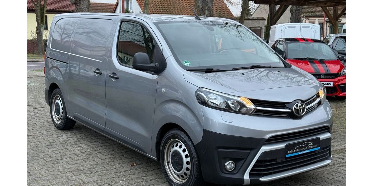 Toyota Proace (Verso) 237.500 km 10.800 &euro; Premnitz 14727
