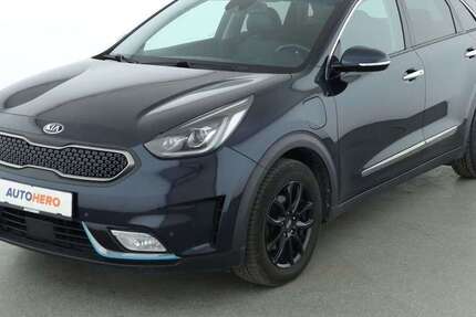 Kia Niro 97.356 km 16.660 € Hamburg 22529