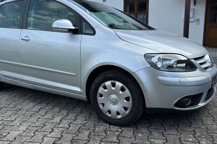 VW Golf Plus 129.000 km 5.700 &euro; Garching/Alz 84518