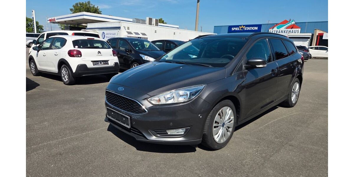 Ford Focus 93.399 km 6.890 &euro; Melle 49324