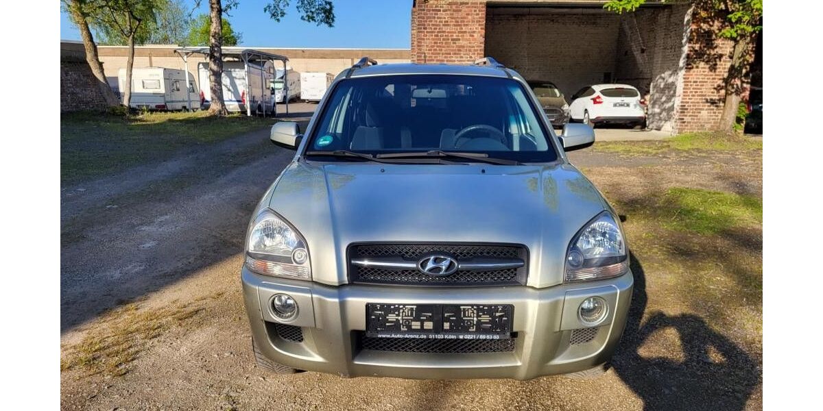 Hyundai TUCSON 148.000 km 4.500 &euro; Köln 51069
