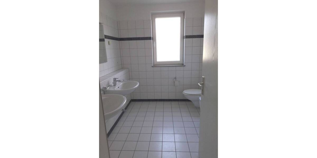 Etagenwohnung Dresden Bühlau/Weißer Hirsch - 4 Zimmer, 125 m&sup2;, 1.300&euro; | Angebot:26778588