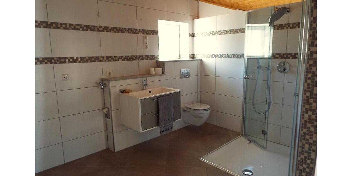 Einfamilienhaus Hermersberg - 7 Zimmer, 174 m&sup2;, 220.000&euro; | Angebot:27209578