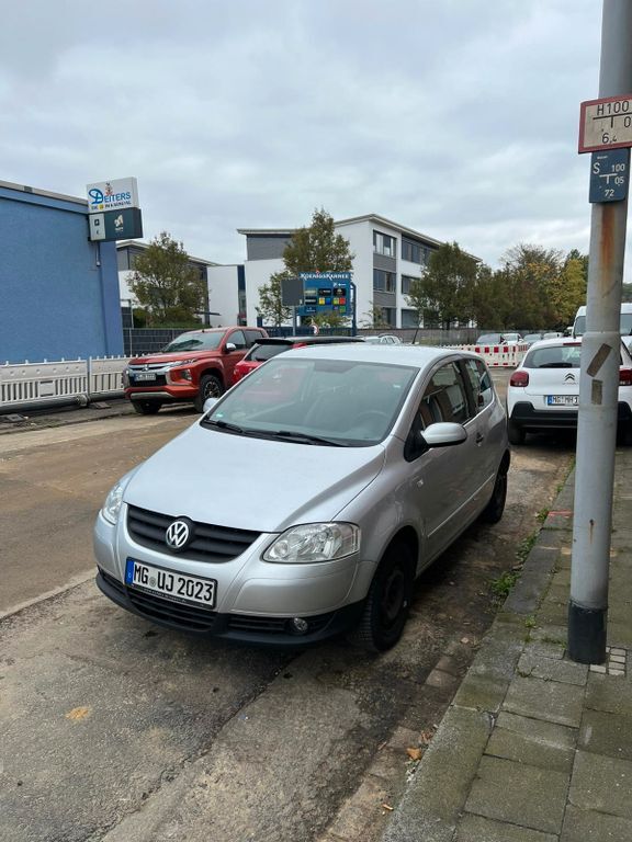 VW Fox 110.000 km 2.800 € Mönchengladbach 41065