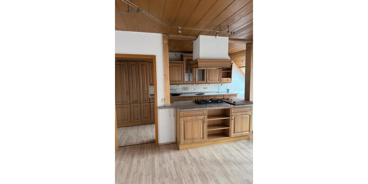 Dachgeschoßwohnung Alzey - 2 Zimmer, 70 m&sup2;, 1.000&euro; | Angebot:26462741
