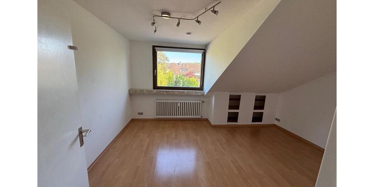 Dachgeschoßwohnung Trier Kürenz - 3 Zimmer, 84 m&sup2;, 312.500&euro; | Angebot:25947727